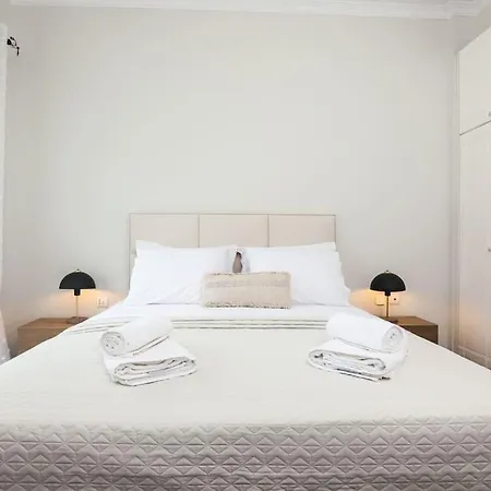 Apartamento Emerald Escape, Sinarades