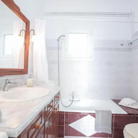 Emerald Escape, Sinarades Apartamento